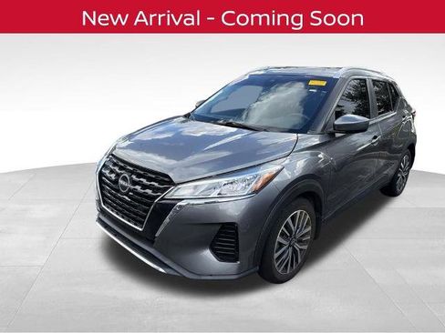 Certified 2023 Nissan Kicks SV FWD image 2