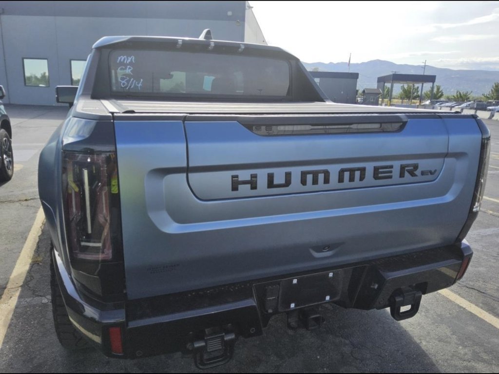 Used 2024 GMC Hummer EV 3X w/ Omega Edition AWD/4WD image 4