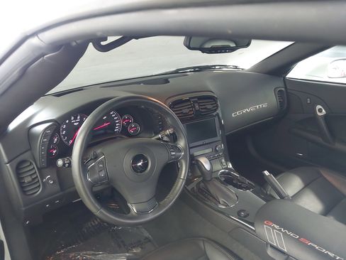 Used 2013 Chevrolet Corvette Grand Sport w/ 3LT Preferred Equipment Group RWD image 5