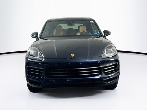 Used 2021 Porsche Cayenne AWD/4WD image 2