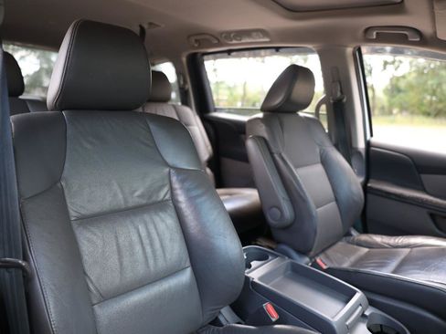 Used 2011 Honda Odyssey EX-L image 16