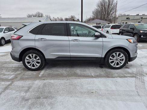Used 2022 Ford Edge Titanium image 5