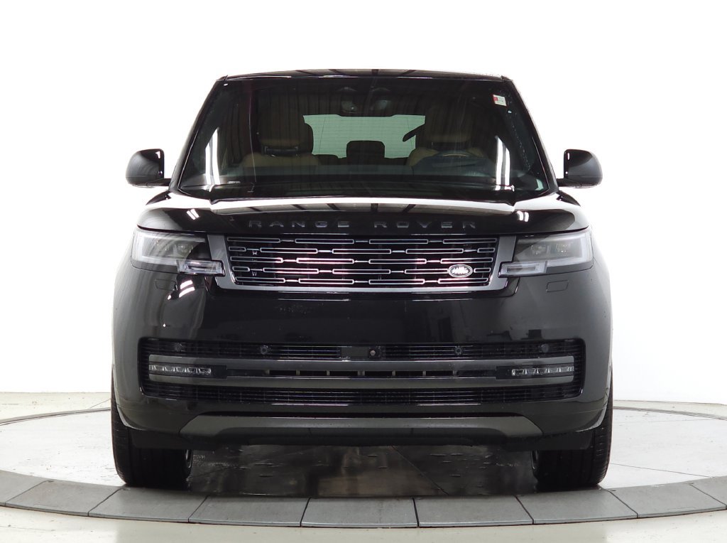 Used 2026 Land Rover Range Rover SE AWD/4WD image 11