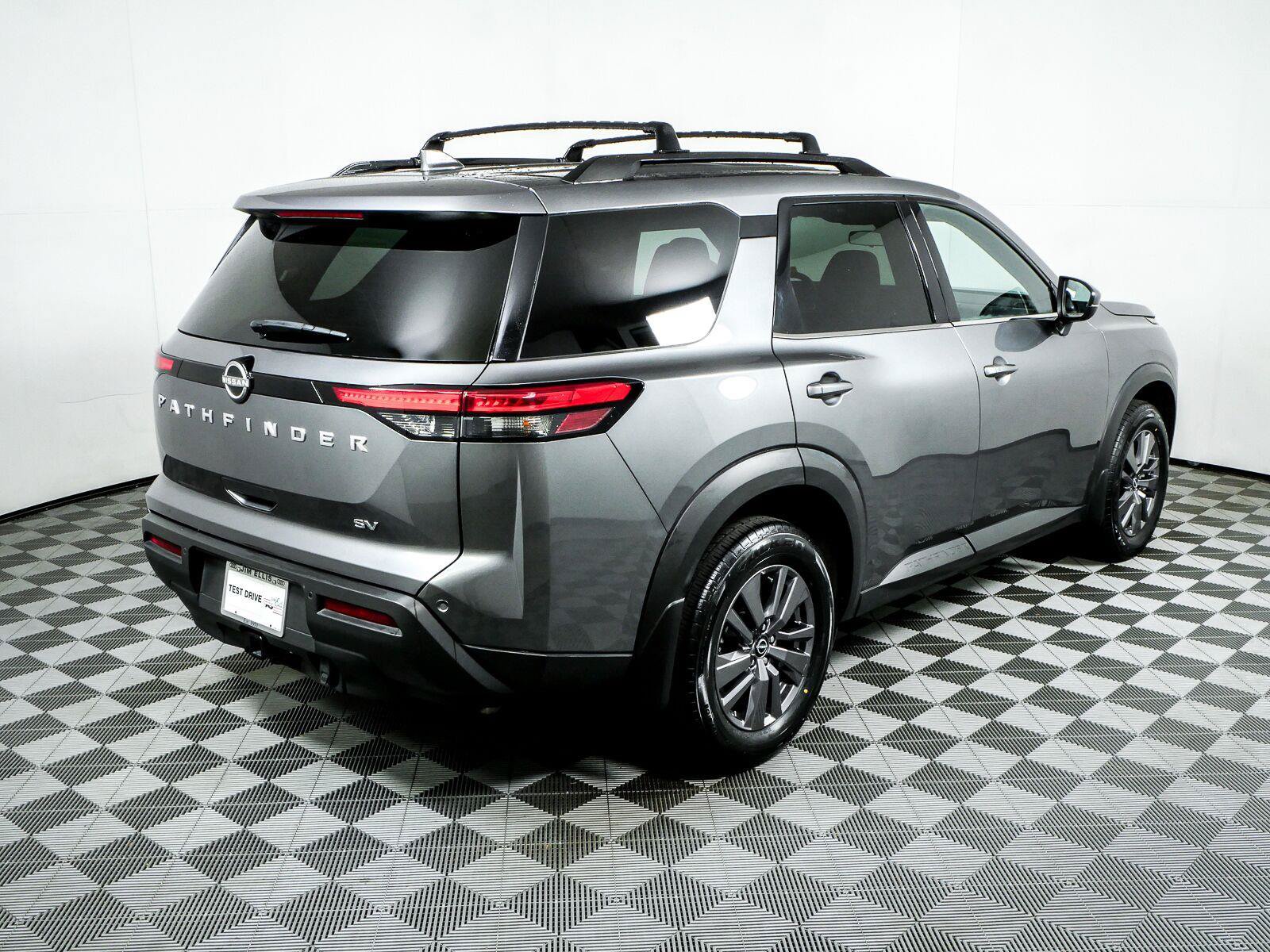 Used 2023 Nissan Pathfinder SV w/ SV Premium Package FWD image 3