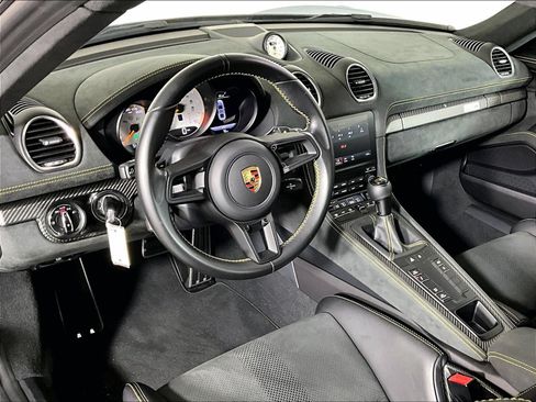 Certified 2024 Porsche 718 Cayman GT4 RS RWD image 4