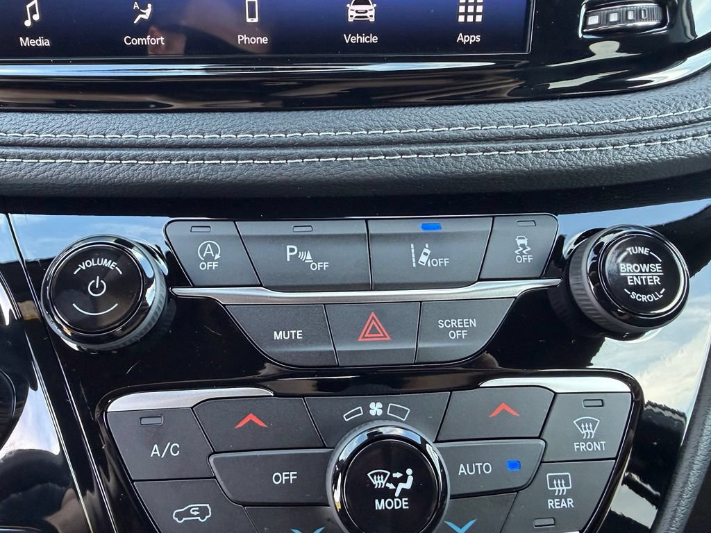 New 2027 Chrysler Pacifica Select FWD image 7