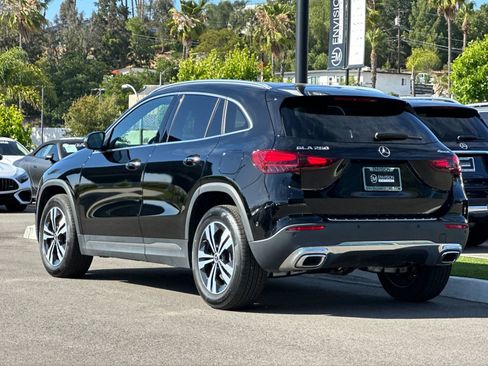 Certified 2026 Mercedes-Benz GLA 250 4MATIC image 5