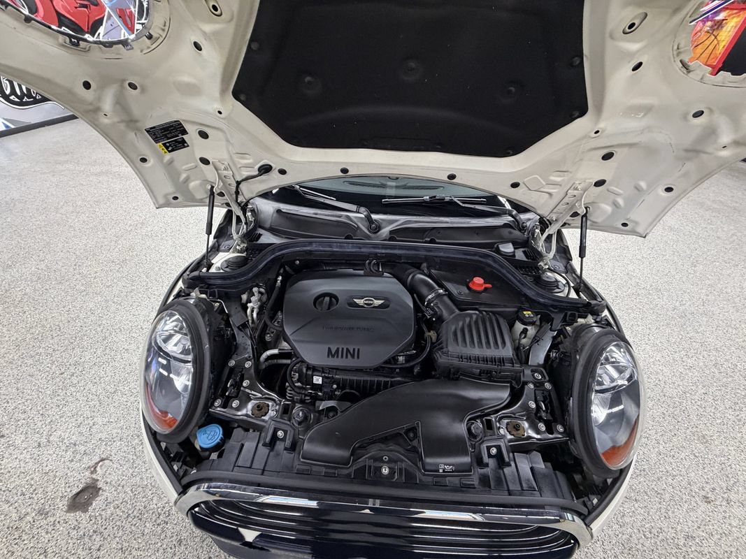 Used 2017 MINI Cooper 2-Door Hardtop FWD image 32