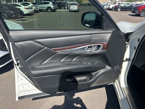 Used 2015 INFINITI Q70 L 3.7 AWD/4WD image 8
