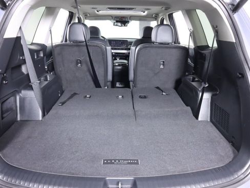 Used 2024 Kia Telluride EX w/ EX Captain's Chair Package FWD image 35