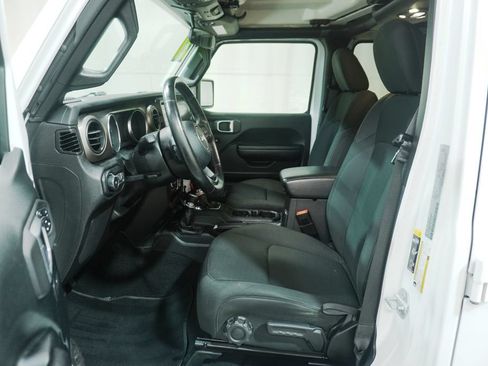 Used 2021 Jeep Wrangler Unlimited Sport AWD/4WD image 11