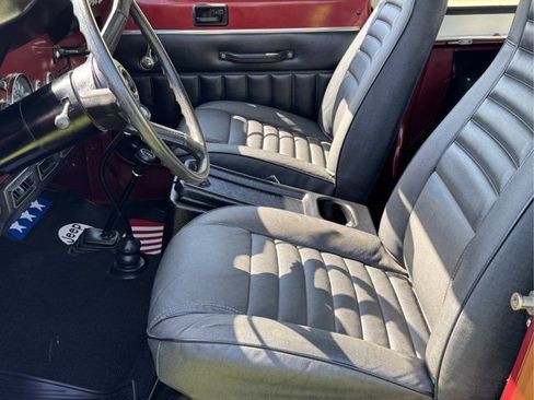 Used 1986 Jeep CJ 7 image 17