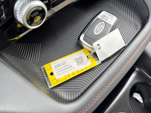 New 2026 Ford Explorer Active AWD/4WD image 27