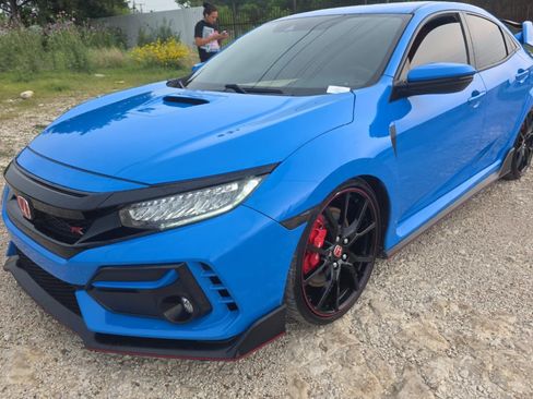 Used 2021 Honda Civic Type R image 2