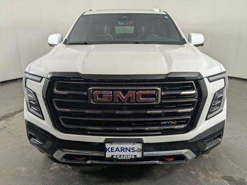 Used 2025 GMC Yukon XL AT4 Ultimate image 3