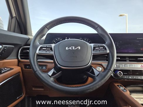 Used 2025 Kia Telluride SX X-Line AWD/4WD image 11