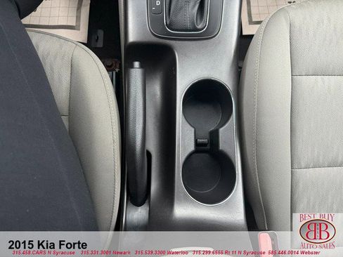 Used 2015 Kia Forte LX image 19