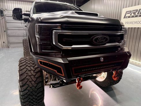 Used 2022 Ford F250 Platinum AWD/4WD image 9