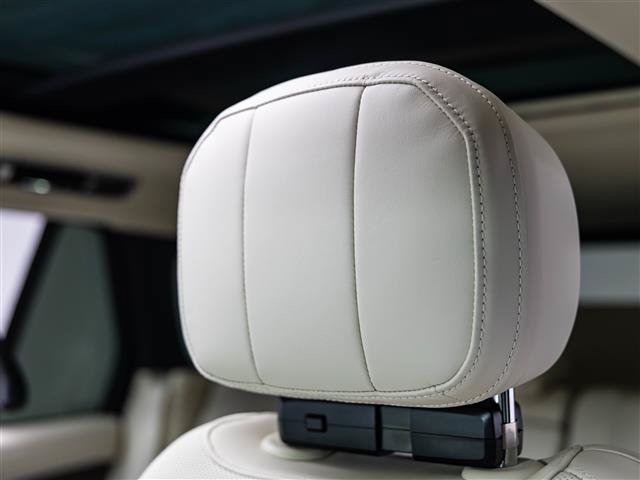 New 2026 Land Rover Range Rover SE AWD/4WD image 16