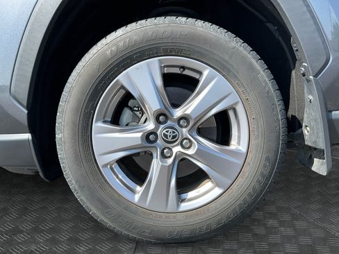 Used 2023 Toyota RAV4 XLE w/ Convenience Package FWD image 14