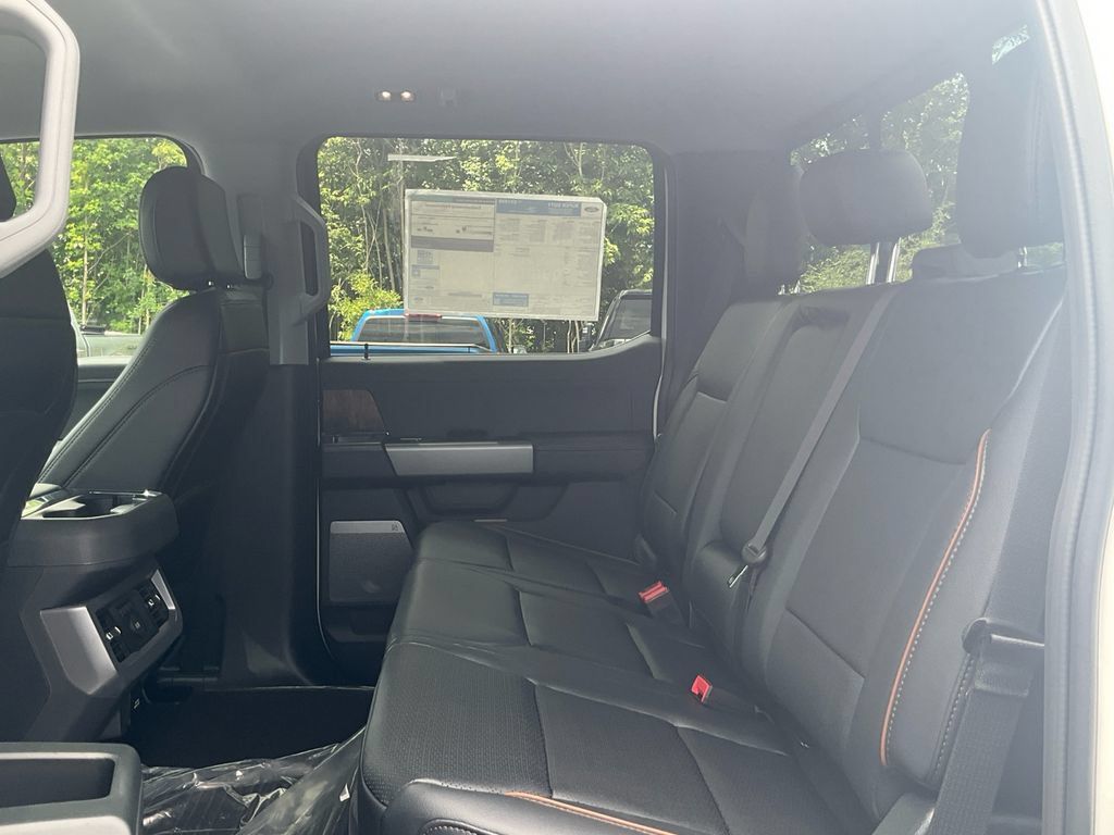 New 2026 Ford F250 Lariat w/ Black Appearance Package AWD/4WD image 14