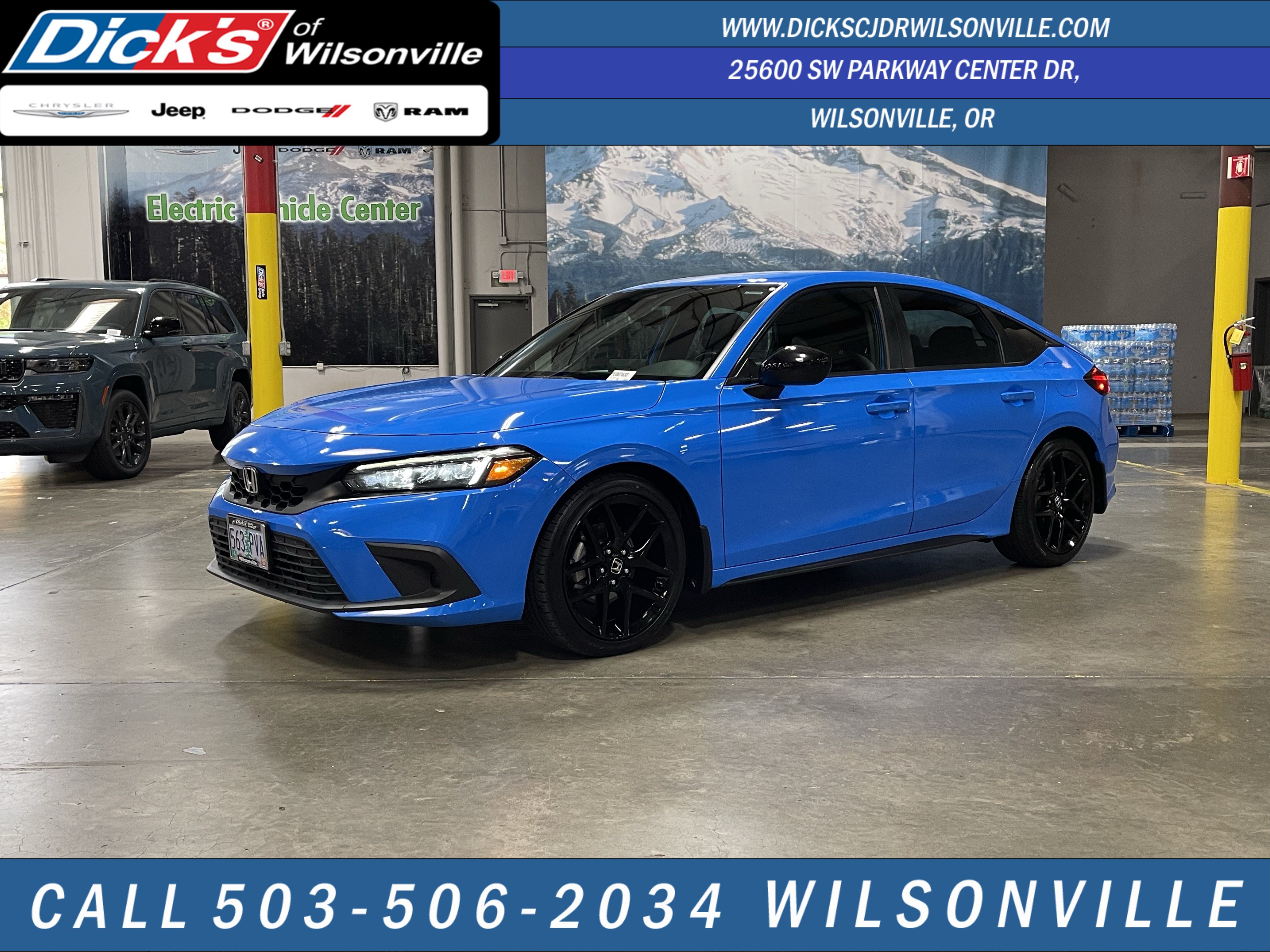 Used 2023 Honda Civic Sport image 1
