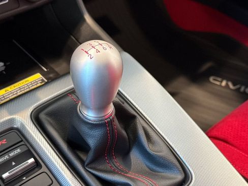 New 2026 Honda Civic Type R image 25