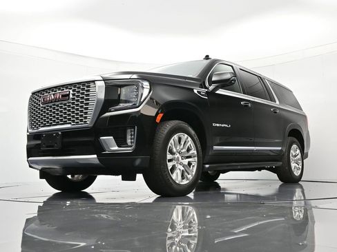 Used 2024 GMC Yukon XL Denali image 55