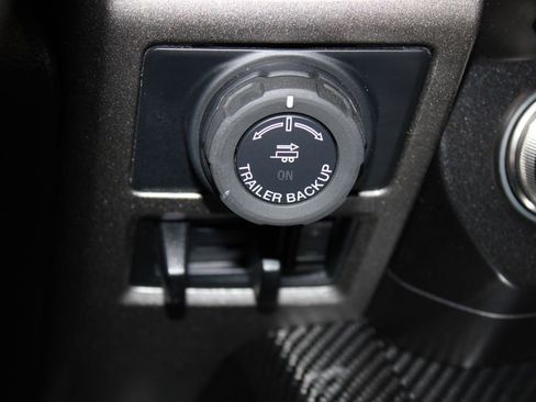 Used 2018 Ford F150 Raptor w/ Equipment Group 802A Luxury image 39