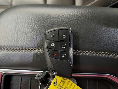 Used 2023 GMC Yukon Denali image 24