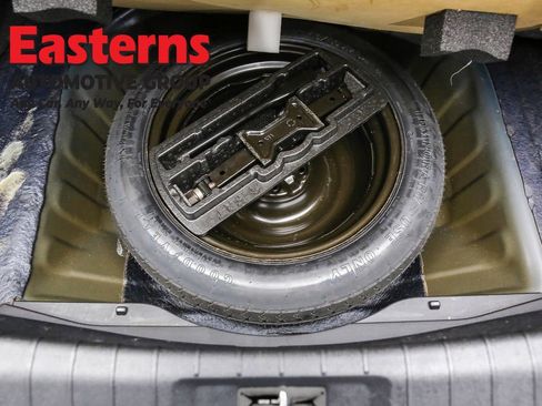 Used 2016 Nissan Maxima Platinum w/ Interior Lighting Package image 26