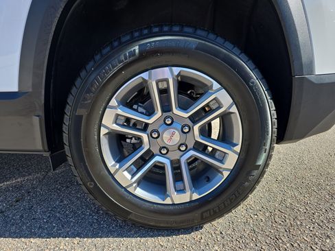 New 2026 GMC Terrain Elevation image 33