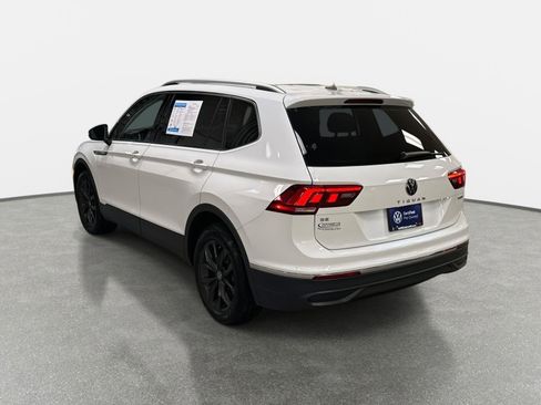 Certified 2024 Volkswagen Tiguan SE image 7