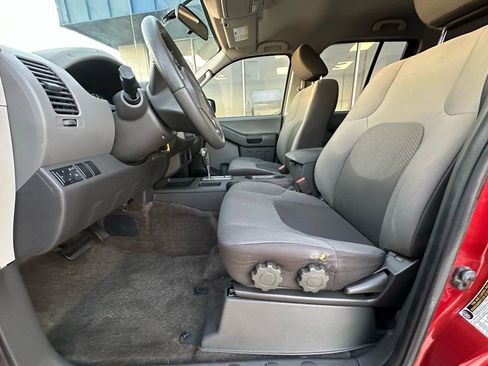 Used 2015 Nissan Xterra S w/ Value Package image 11