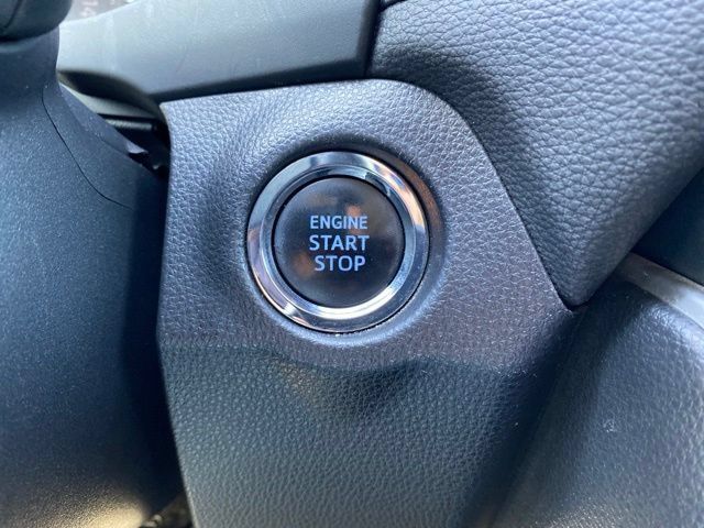Certified 2019 Toyota RAV4 Limited w/ Advanced Technology Package AWD/4WD image 10