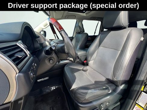 Used 2017 Lexus GX 460 Luxury AWD/4WD image 16