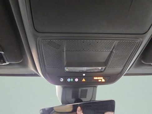 Used 2025 Chevrolet Equinox ACTIV w/ Safety and Technology Package image 27