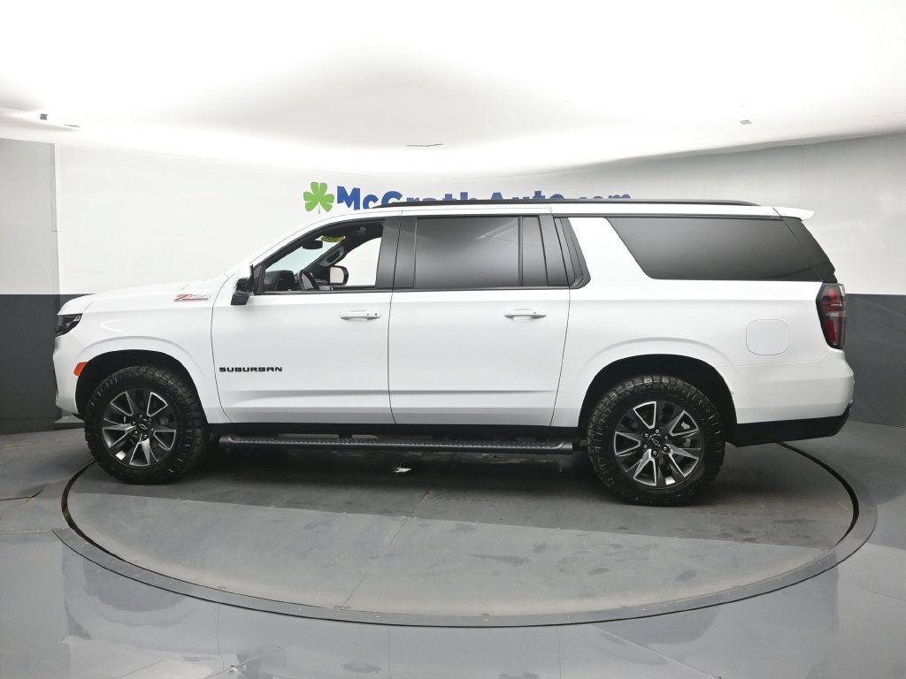 Used 2024 Chevrolet Suburban Z71 w/ Luxury Package AWD/4WD image 25
