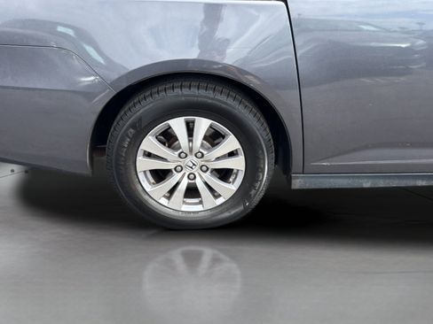 Used 2016 Honda Odyssey SE image 34