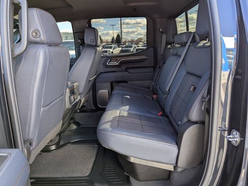 Certified 2024 Chevrolet Silverado 1500 High Country w/ Technology Package image 34