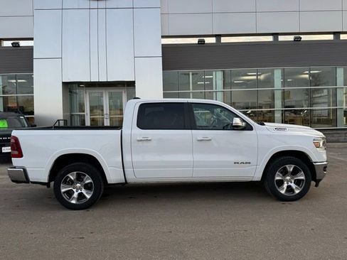 Used 2022 RAM 1500 Laramie AWD/4WD image 39