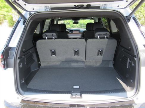 Used 2026 GMC Acadia Denali Ultimate w/ LPO, Floor Liner Package FWD image 36