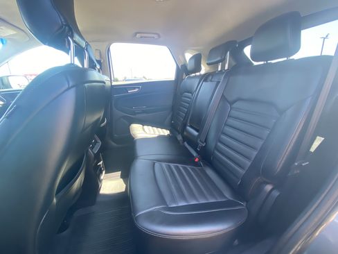 Used 2017 Ford Edge SEL w/ Equipment Group 201A AWD/4WD image 6