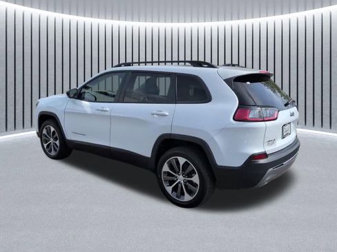 Certified 2022 Jeep Cherokee Limited w/ Elite Package AWD/4WD image 16