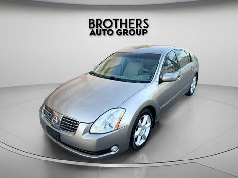 Used 2004 Nissan Maxima 3.5 SE w/ Premium Audio Pkg image 4