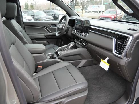 New 2026 GMC Canyon Elevation w/ Convenience Package image 19