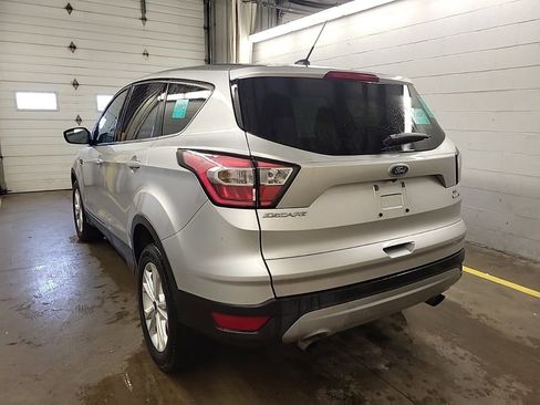 Used 2017 Ford Escape SE w/ SE Cold Weather Package image 3