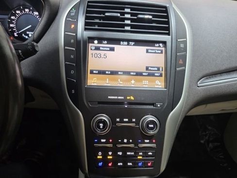 Used 2017 Lincoln MKC Reserve w/ Lincoln MKC Climate Package AWD/4WD image 20