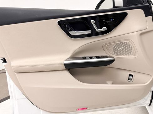 Used 2024 Mercedes-Benz C 300 Sedan image 27