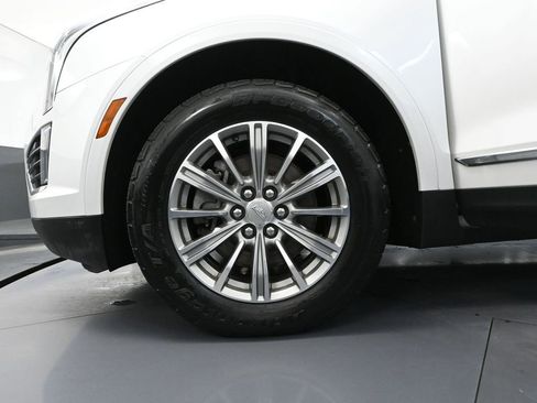 Used 2017 Cadillac XT5 Luxury image 17